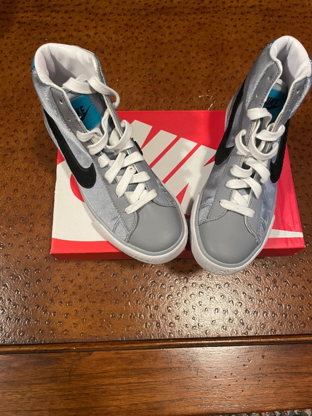 Nike tennis shoes